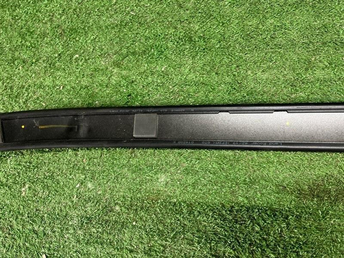 Рейлинг правый Land-Rover Discovery 5 (2016-н.в.)