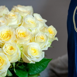 Садовые розы Эквадор сорт Кендилайт