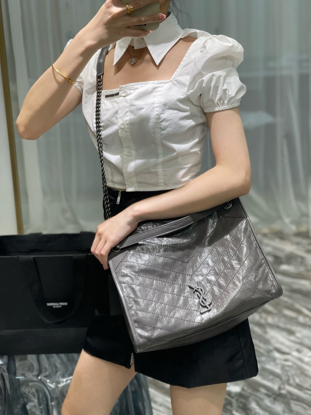 Yves Saint Laurent Niki Shopping Bag 33 cm