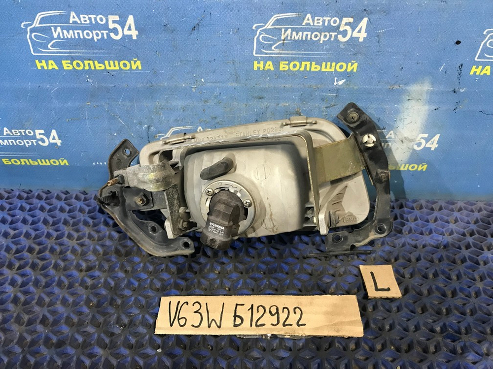 Туманка левая MITSUBISHI PAJERO 1999-2002