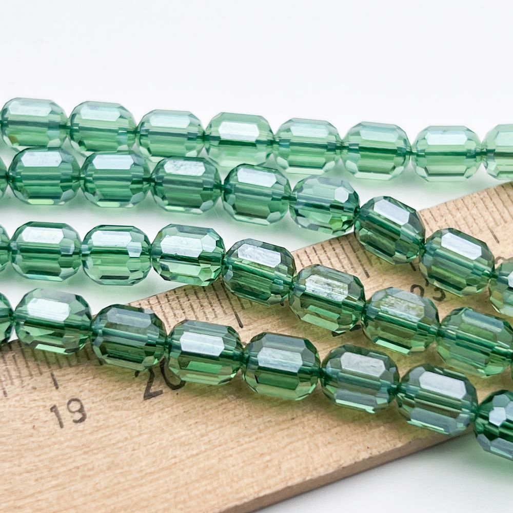 Бусина Бочонок, стекло, цвет зеленый, размер 7,7*6 мм, цена за 12-13 шт (1/4 нити)