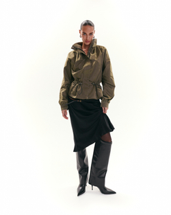 “Air jacket” Ветровка с драпировкой на молнии.