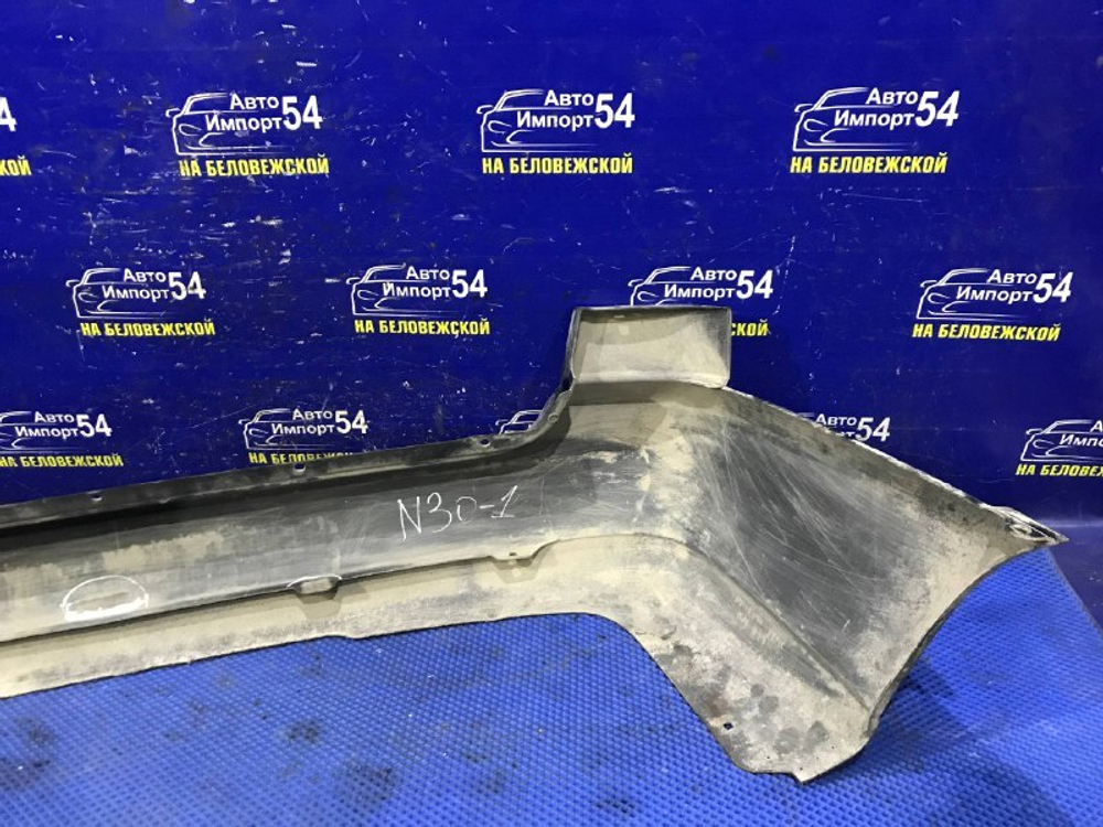 Бампер задний NISSAN R’NESSA 1999