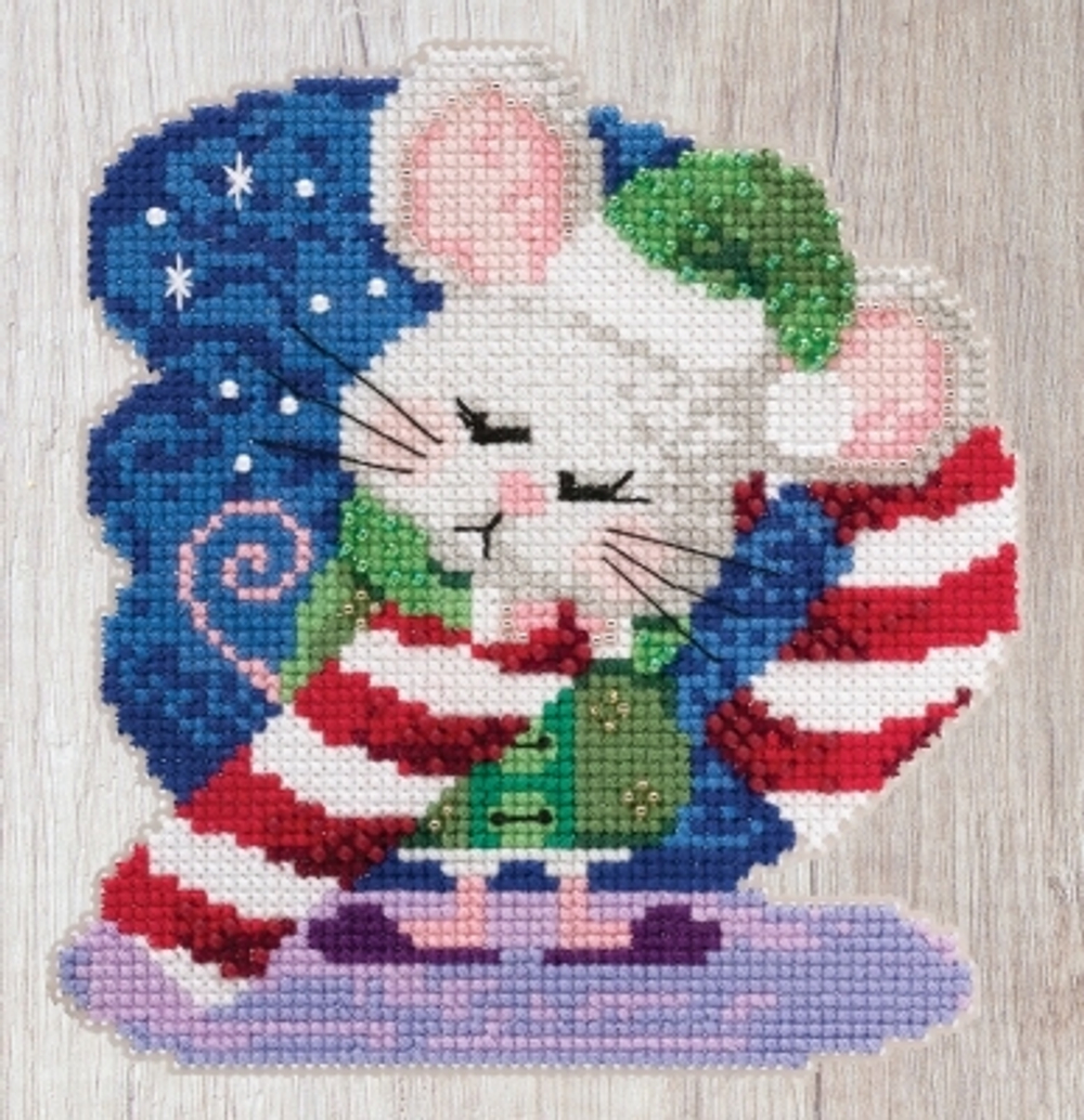 "Мышка с конфеткой"- МH19-2013 вышивка