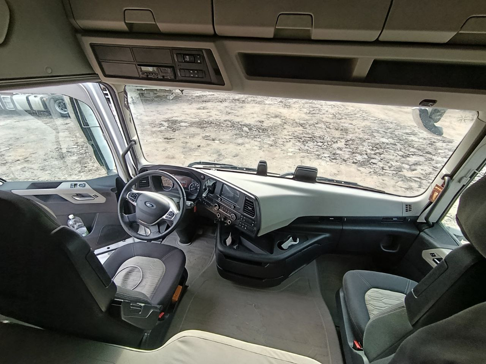Ford F-Max 4x2 Седельный тягач CCK1 (Дизельный, 12,7 л, 500 л.с., АТ)