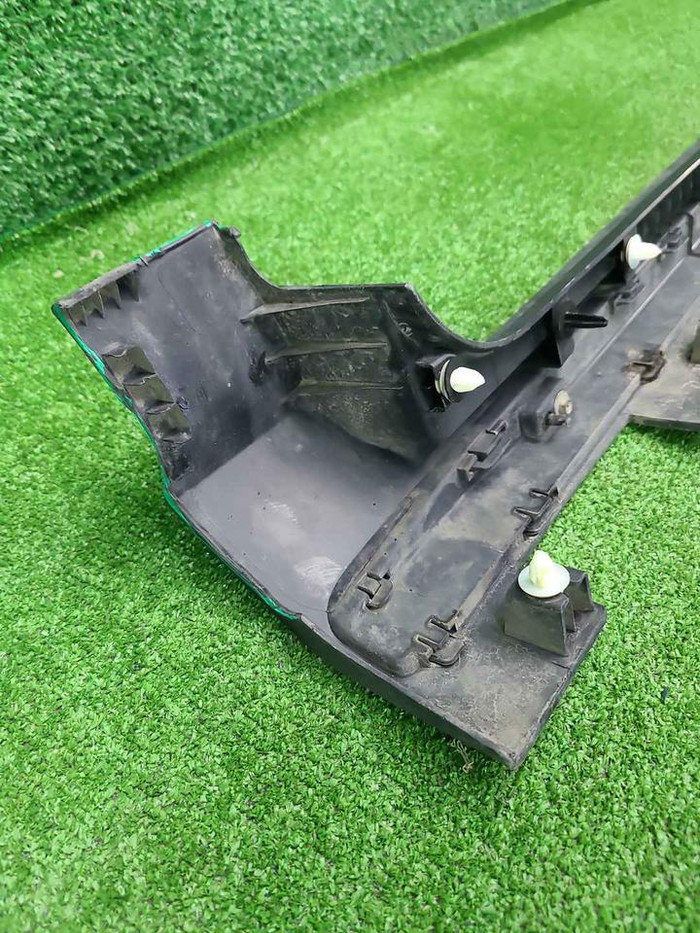 Накладка порога правая Geely Coolray (2019-2024)