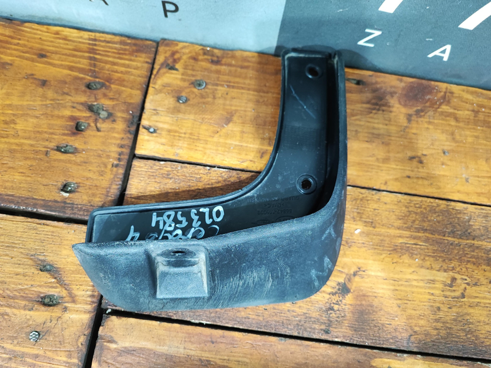 Брызговик задний правый Kia Cerato 4 (BD) 18-22 Б/У Оригинал 86842M6000