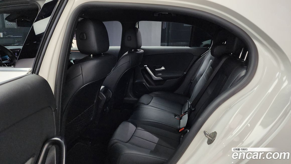 Mercedes-Benz A-Class W177 A220 Hatchback (03.2022)