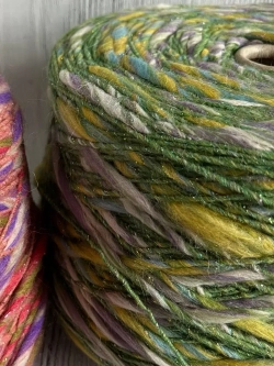 Трикотажная пряжа для вязания MORELINO толстая шишибрики