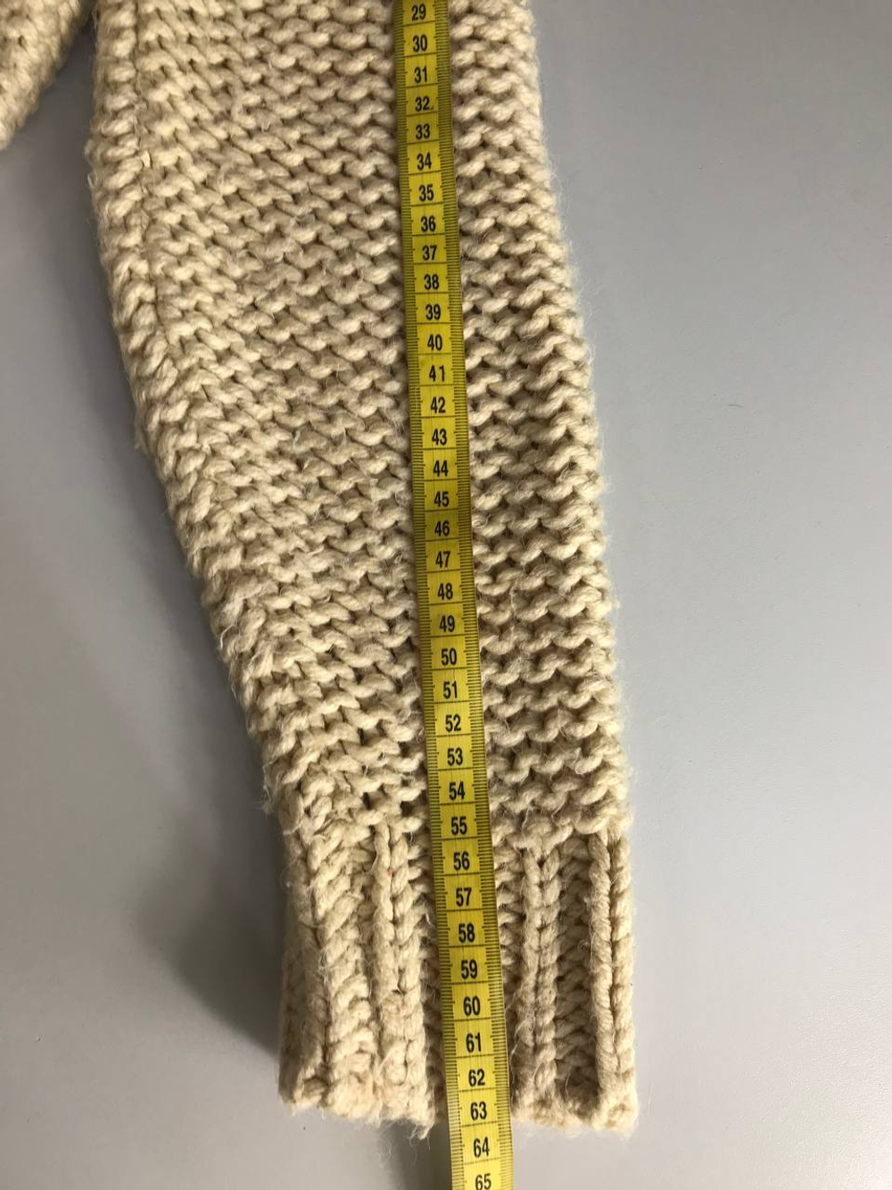 Свитер Mango свободного кроя, маркировка S, визуально на 44 размер