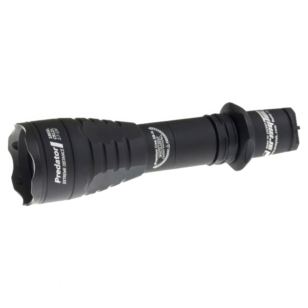 Тактический фонарь Armytek Predator V3 XP-E2 (красный свет) — дальность подсвечивания до 255 метров при яркости 160 люмен.