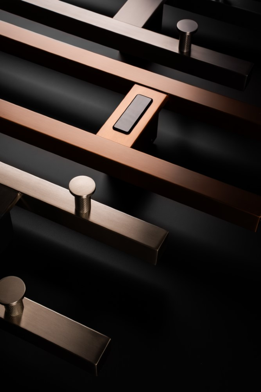 Полотенцесушитель электрический Boheme Duo 728-BRB, BRUSHED BRONZE