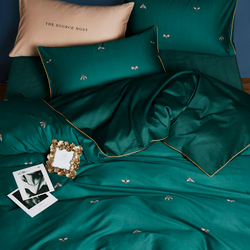 Комплект постельного белья Семейный (2 пододеяльника) Египедский Хлопок Пчелки