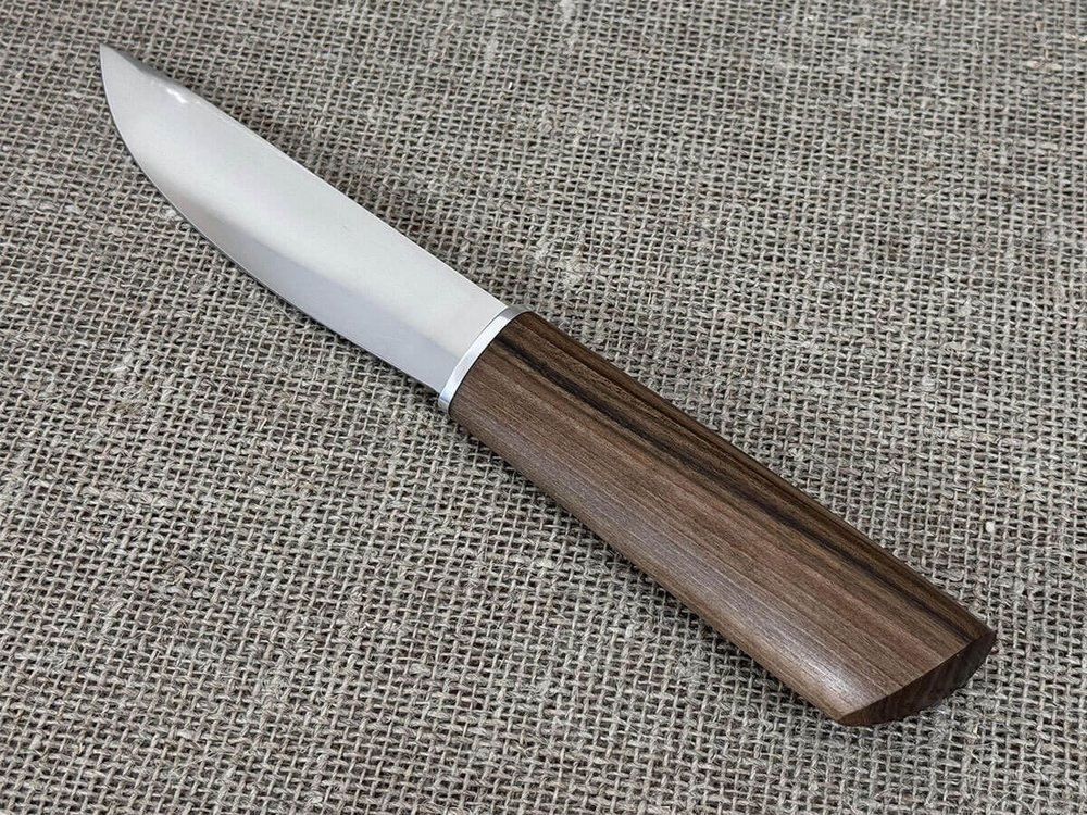 Шкуросъемный нож "Якут", сталь 95Х18, рукоять орех