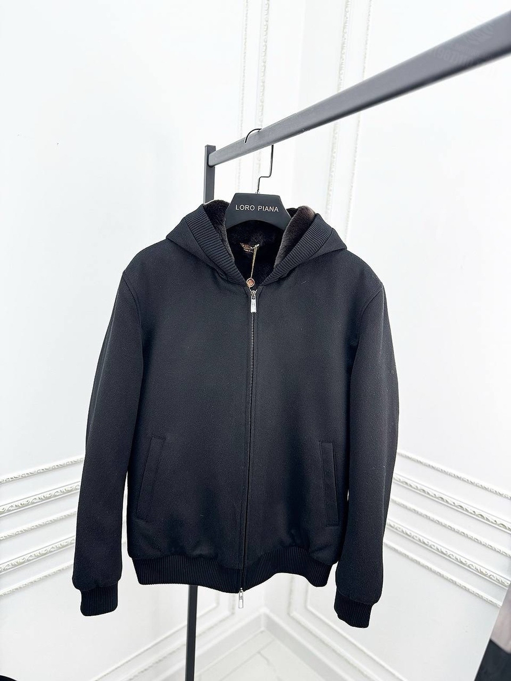 Кашемировый бомбер с мехом Loro Piana