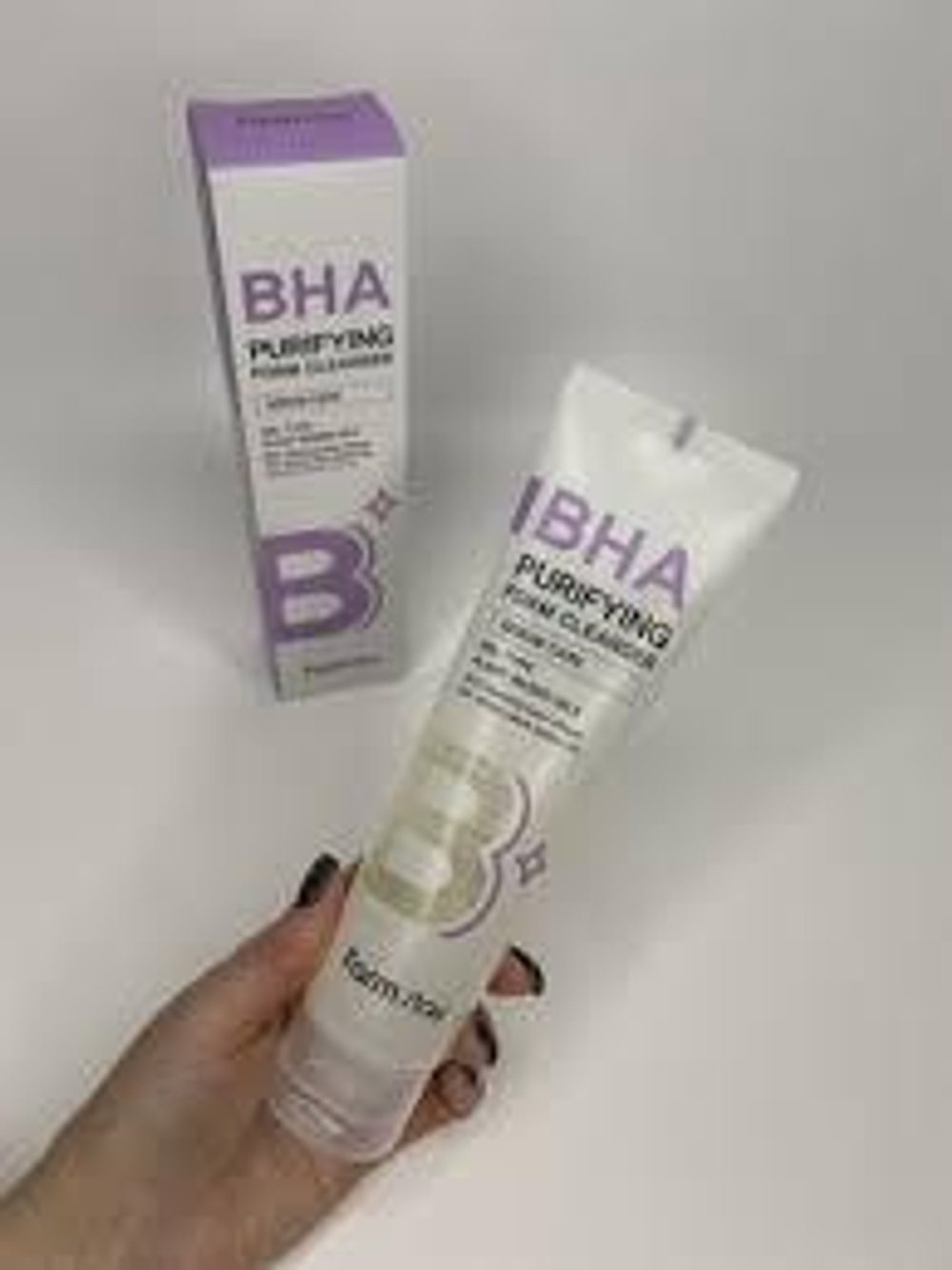 очищающая пенка для умывания FarmStay BHA Purifying Foam Cleanser.