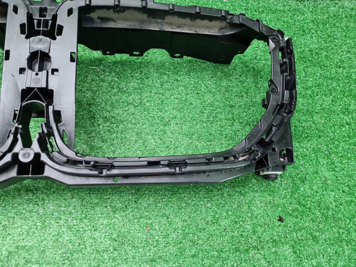 Воздуховод радиатора BMW X5 G05 (2018-2023)