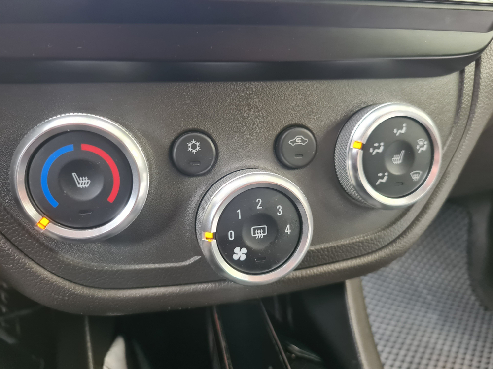 Накладка на крутилки печки Кобальт, Р4 / Cobalt, R4