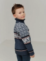 Свитер вязаный с горлом