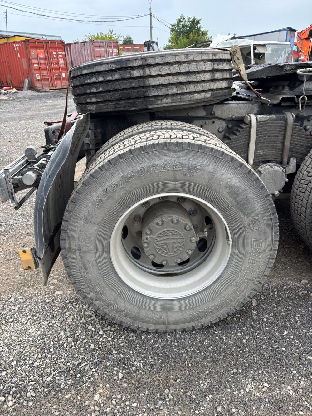 МАЗ 6430 6x4 Седельный тягач 643028-520-012 (Дизельный, 11,7 л, 428 л.с., МТ)