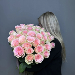 Букет 35 нежных роз (э)