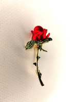 Брошка "Алая роза".