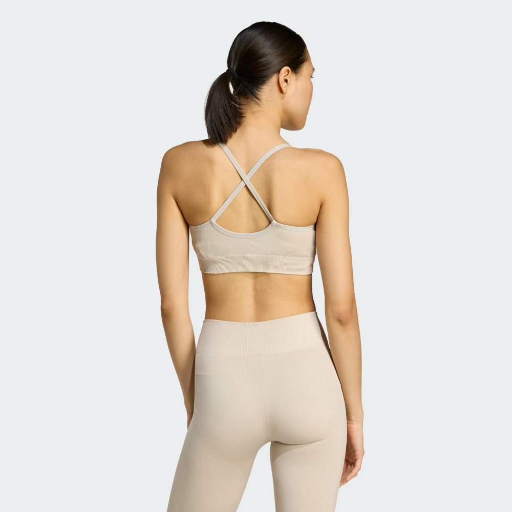 Workout Essentials — спортивный бюстгальтер из трикотажа с легкой поддержкой - ADIDAS