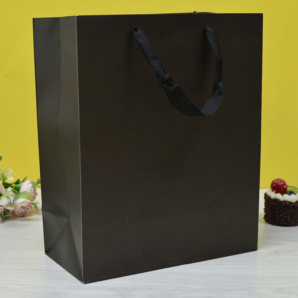 Пакет бумажный 26*32*13см с ручками Крафт черный