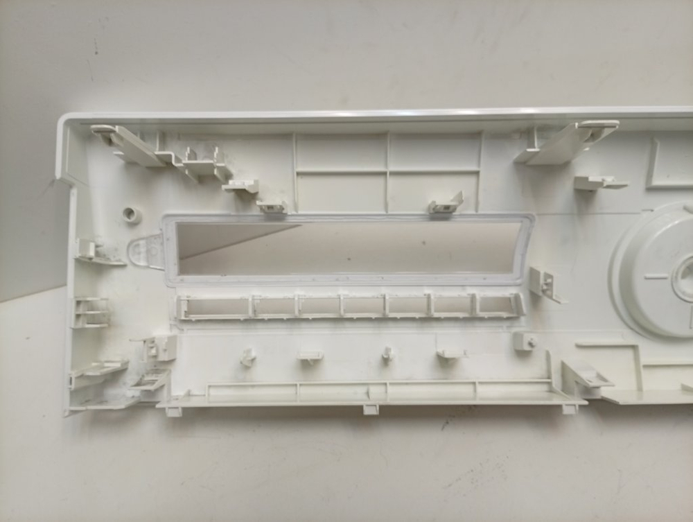 WLK24271OE/04 кт30 Передняя лицевая панель к стиральным машинам Bosch б/у