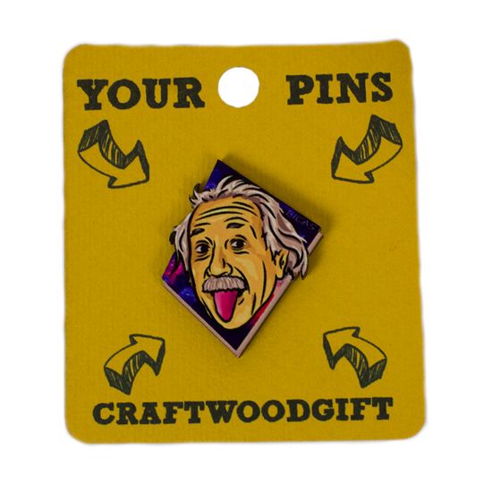 Деревянный значок. Энштейн