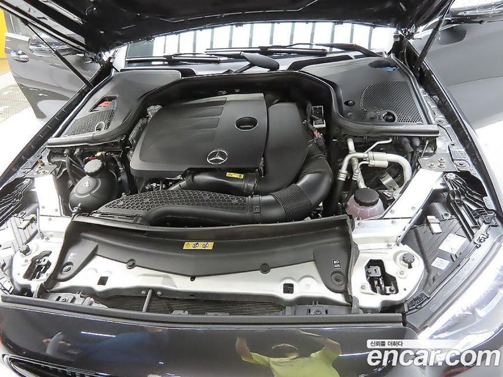 Mercedes-Benz E-Class W213 E350 4MATIC AMG Line (07.2022)