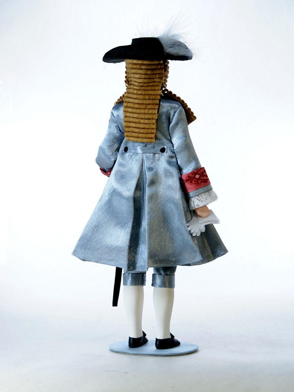 Кукла коллекционная в мужском придворном Французском костюме 18 века