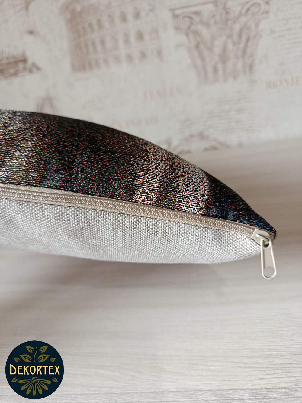 Декоративный гобеленовый чехол для интерьерной подушки Белый конь 38*38