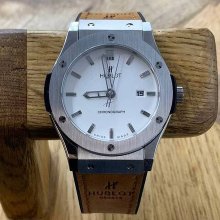 Часы Hublot