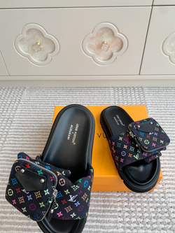 Louis Vuitton Pool Pillow Flat Comfort Mule