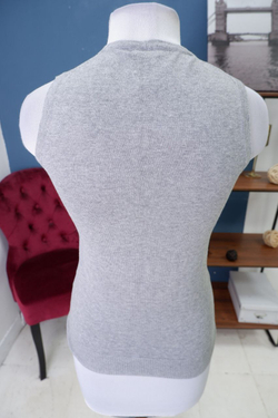 Жилет трикотажный 44 размер