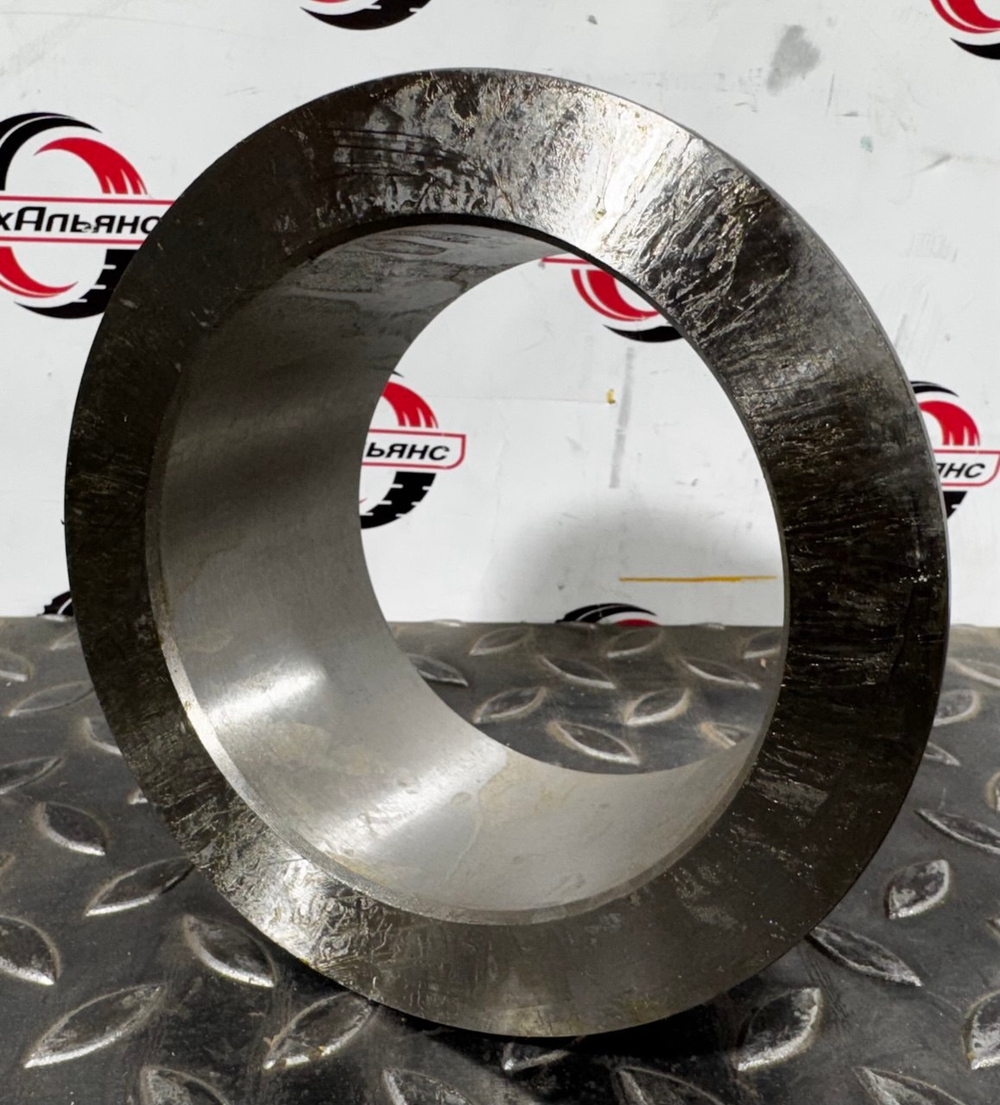 Втулка 195-21-32670