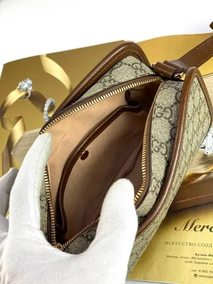 Миниатюрная сумка Gucci с переплетенными буквами G