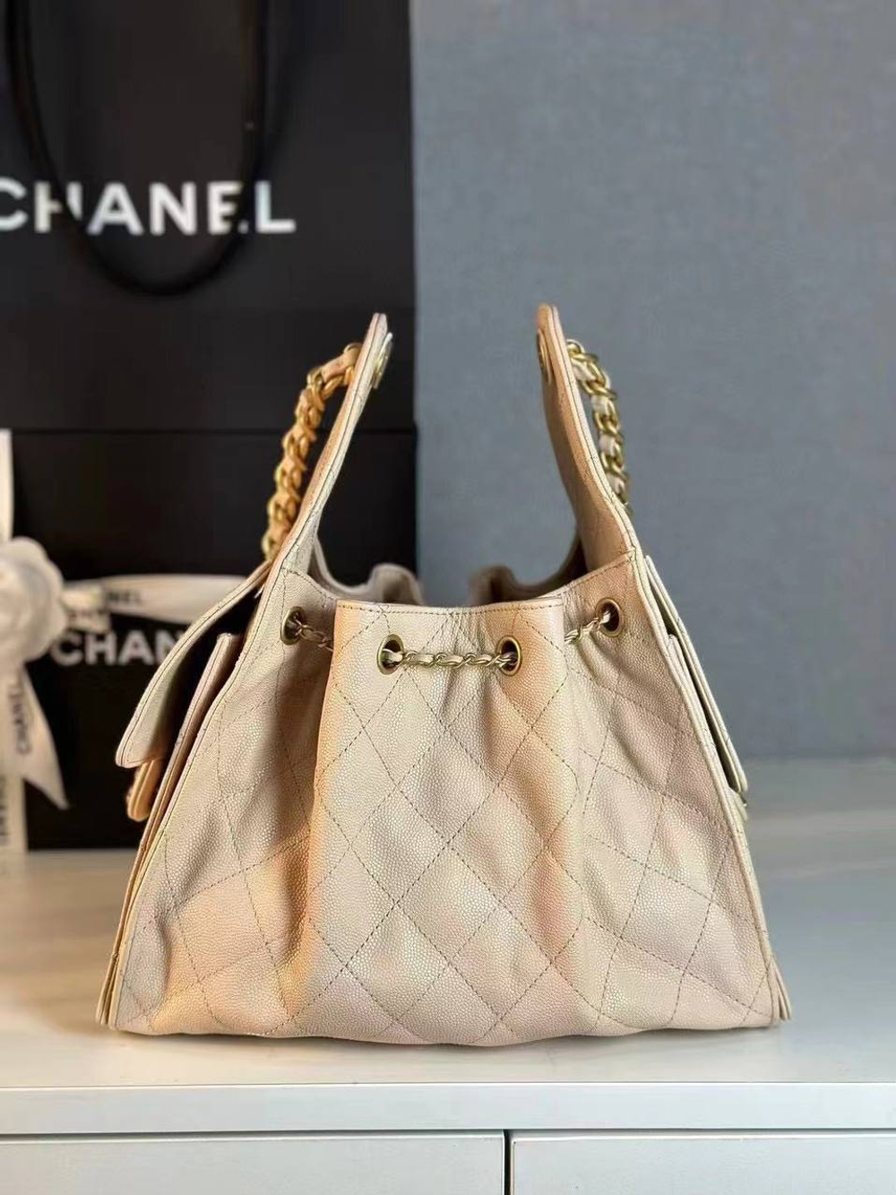 Бежевая сумка Chanel 25 Small HANDBAG