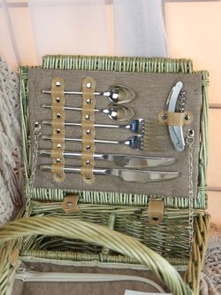 HOLYDAY BASKET Набор для пикника с термосумкой на 2 персоны