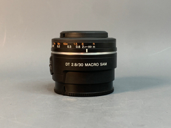 Sony DT 30mm f/2.8 Macro