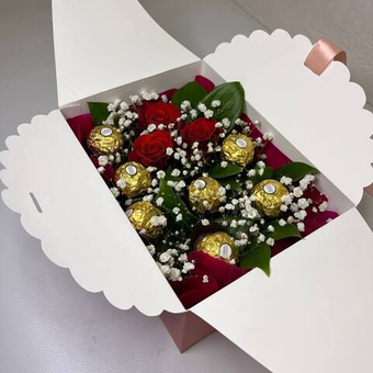 Сладкий букет в коробке "Rocher"