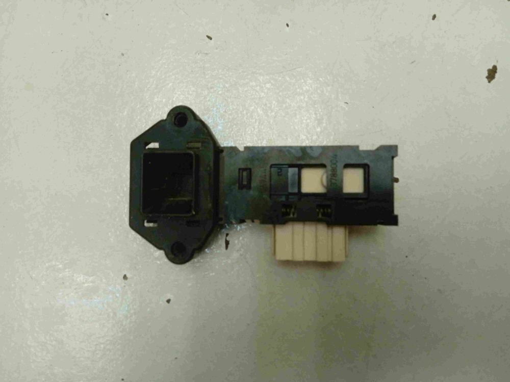 F1043 кт211 Блокировка люка для стиральной машины Samsung F1043 б/у