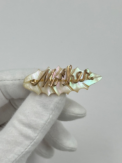 Брошь с перламутром Mother