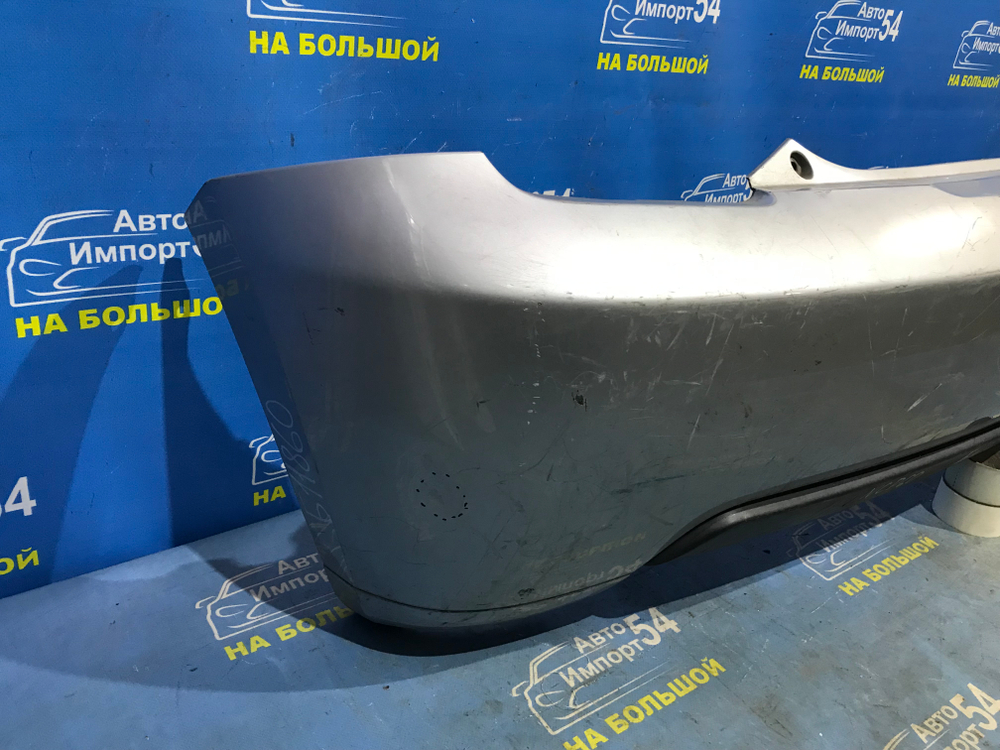 Бампер задний TOYOTA IST 2002-2005