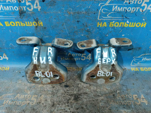 Петля двери передней правой Kia SORENTO 2002-2009