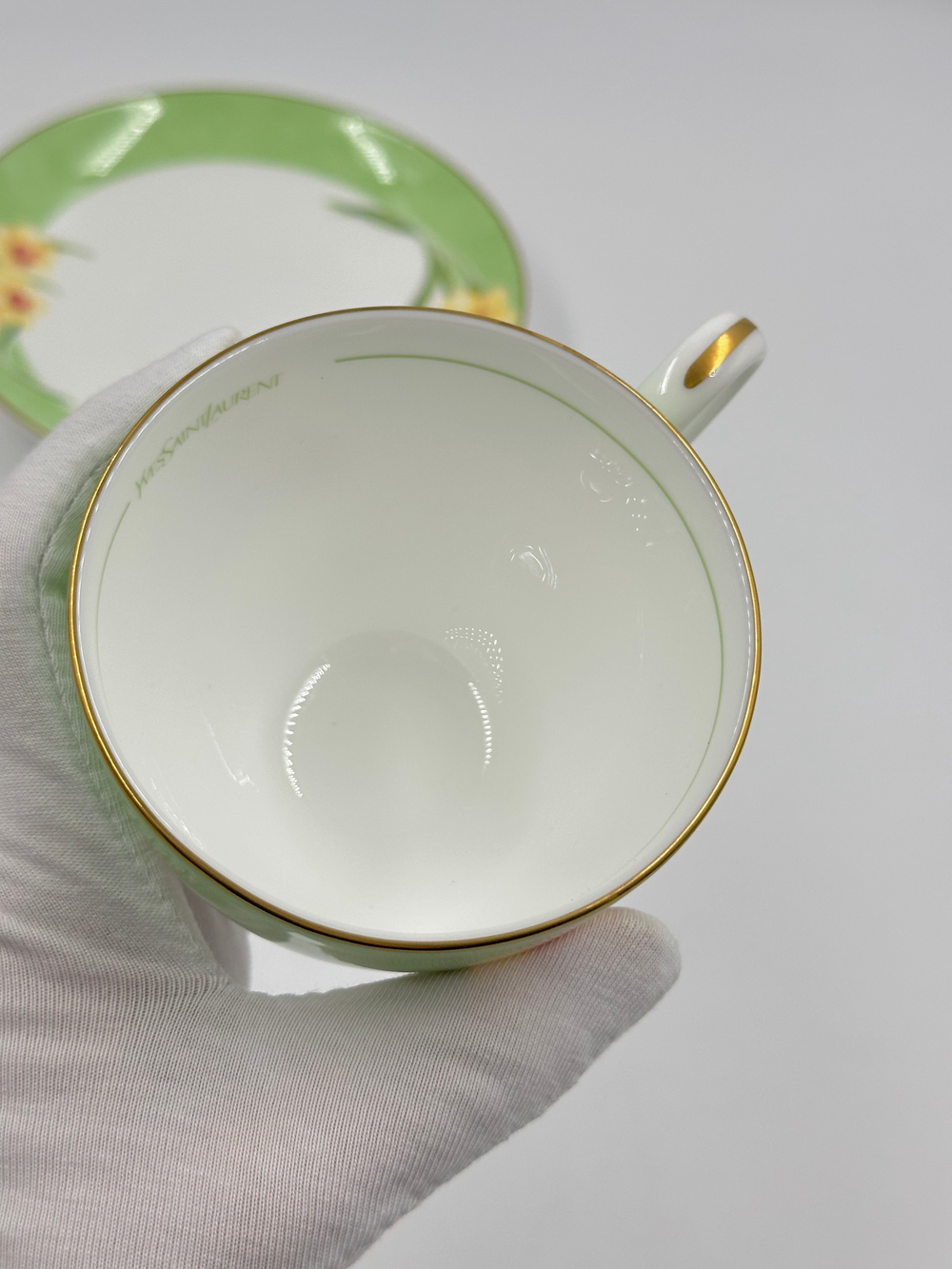 Чайная пара с нарциссом Yves Saint Laurent