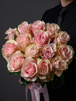 Монобукет розовый