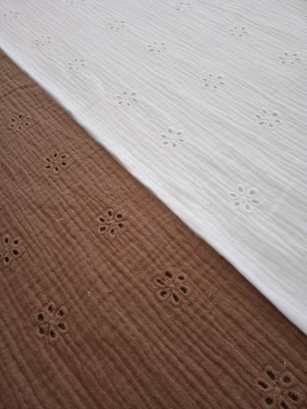 Муслин-шитье (2х-слойный), цвет- Шоколад (в цветочек), 0,65м