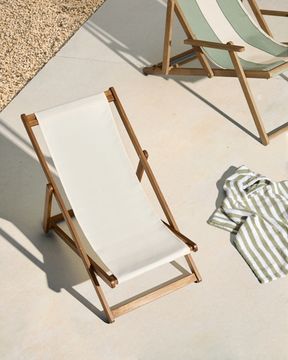 Adredna Детское складное кресло-шезлонг бежевого цвета из акации Испания La Forma